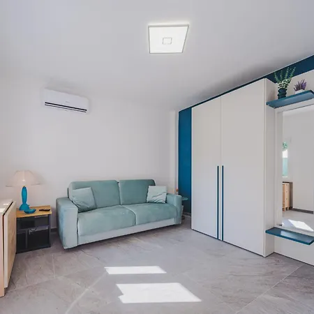 Апартаменты Zefiro By Interhome